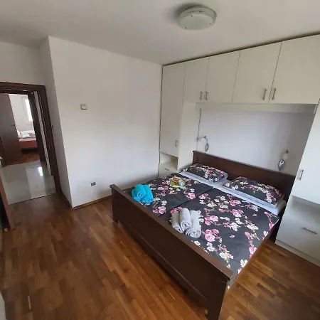 Alina 1, Appartement *