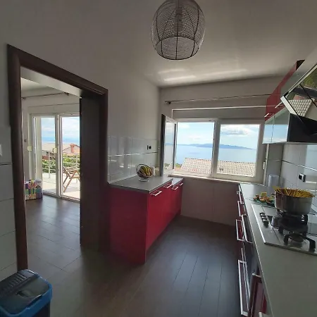 Appartement Alina, *