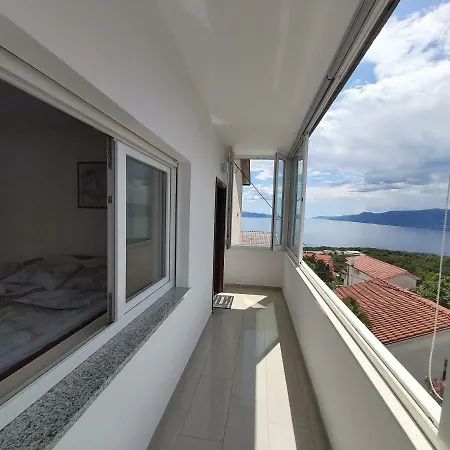Alina, Apartment