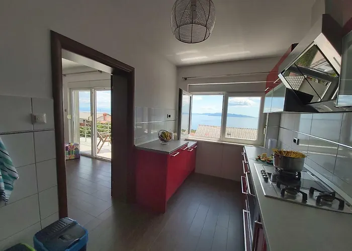 Appartement Alina, *